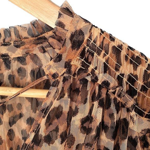 Free People Printed Twyla Top Size Large Leopard Combo Smocked - Picture 4 of 13